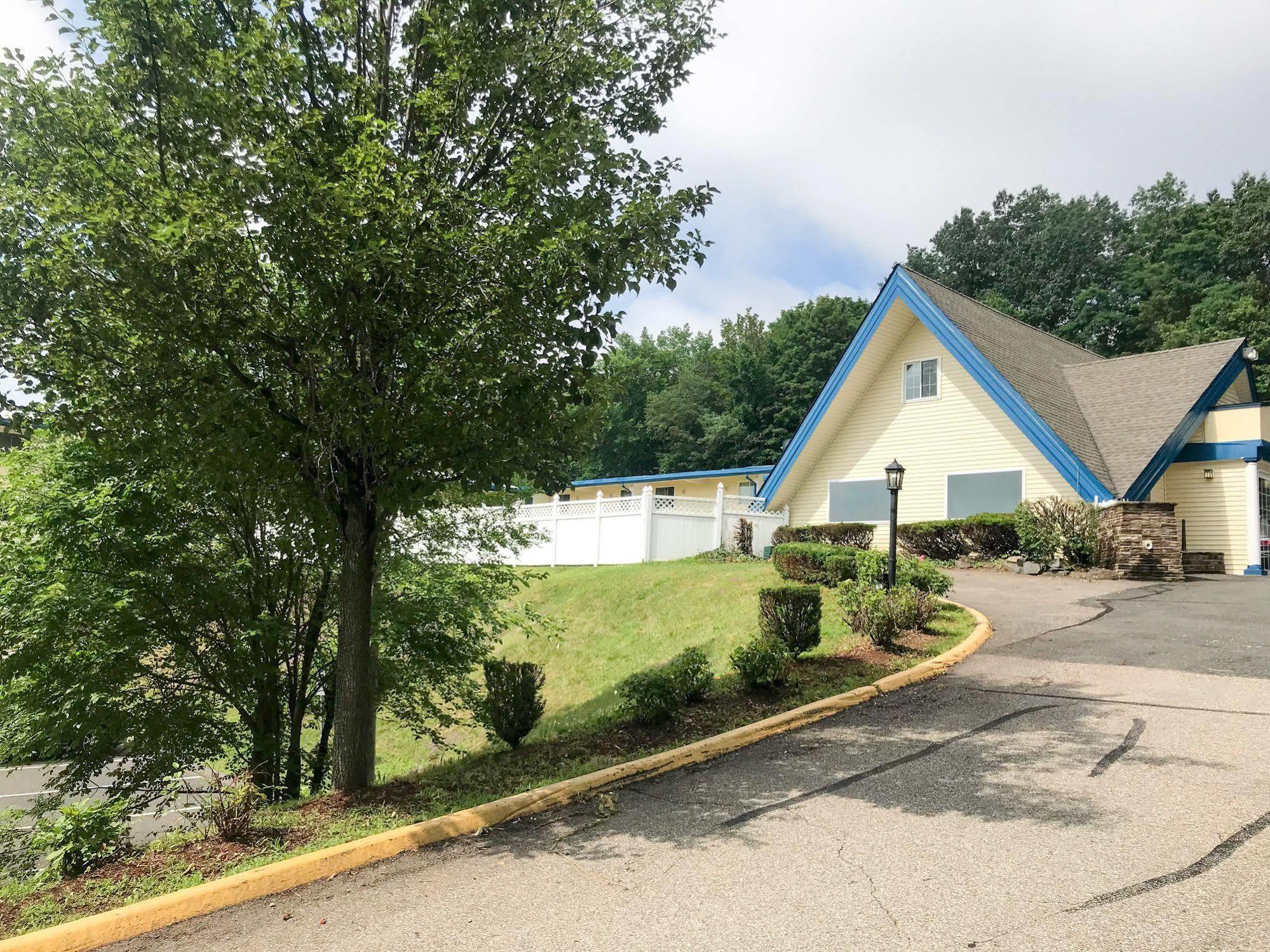 Motel 6-Holyoke, Ma Westfield Exterior photo